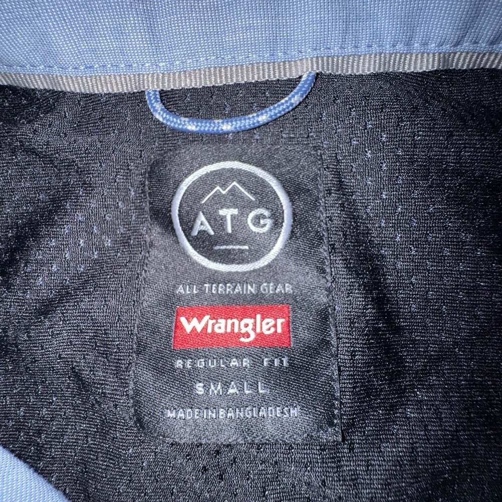 Wrangler ATG Performance Utility Mens Blue Hiking Outdoors Pocket Shirt Sz Small - Picture 3 of 8